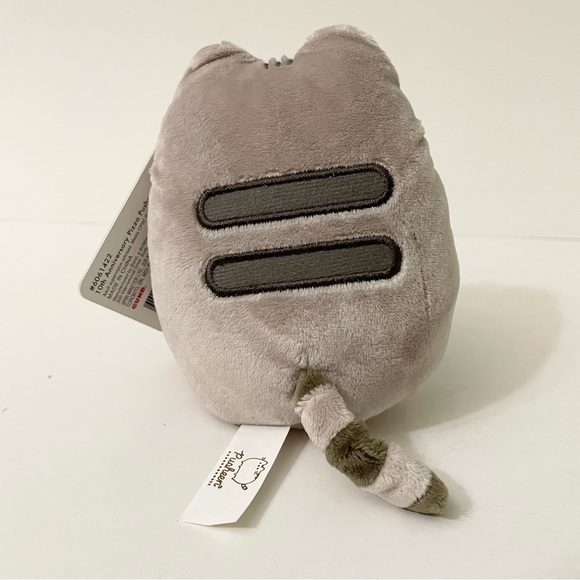 Pusheen Plush Cat Lot of 2 10th Anniversary Pizza and Winter Sweater Cat - Picture 12 of 15